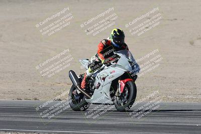 media/Oct-30-2025-Racers Edge (Thu) [[dabbdaf680]]/3-B Group/Session 2 (Bowl Exit)/